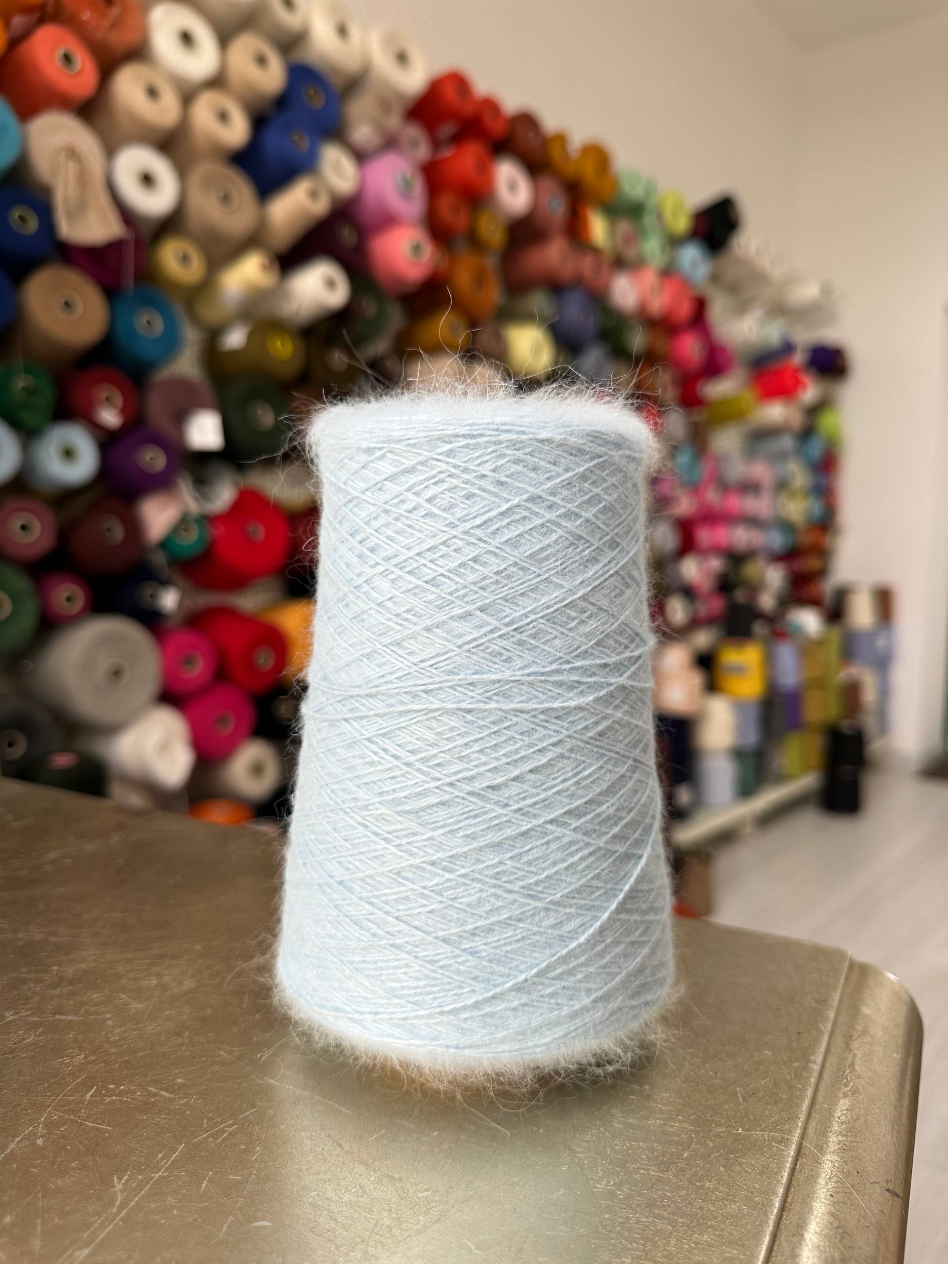 photo_2026-09-22 16.08.19 PROFILO Angora 70%, Merino 10%, Polyamide 20% 2/14 700м/100 г, VRBF-252 — изображение 1